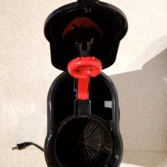 Black & Decker 12 Cup Programmable Coffee Maker W/Vortex CM1231sc  - Save $ - Picture 6 of 9